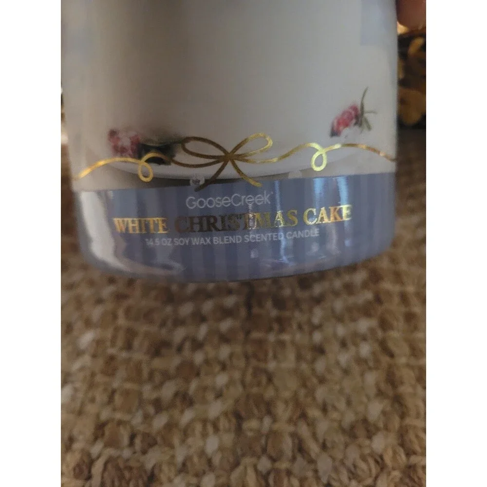 White Christmas Cake - Goose Creek 3-wick Candle
